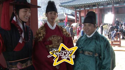 예능/MBC 섹션TV연예통신/ ‘해품달’김수현-운-형선,“우리 팀명은 ‘훤빠’”