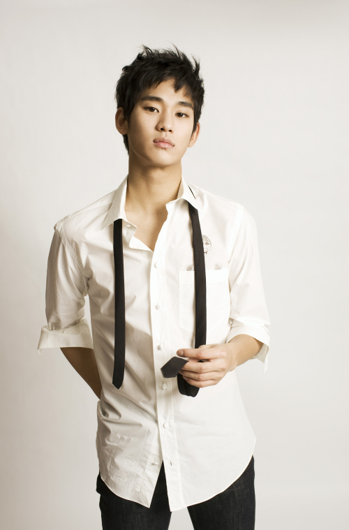 김수현, 탤런트/ LG생활건강 비욘드 신규모델 김수현 / ‘해품달’ 김수현, LG생건 ‘비욘드’ 새 얼굴로 발탁