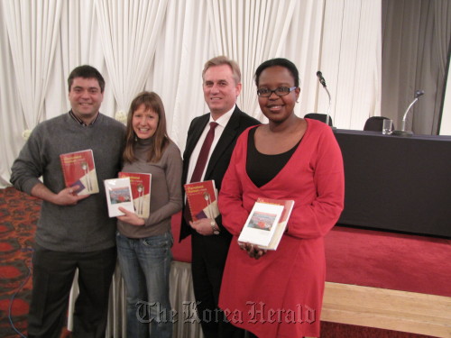 The panel members from Seoul International Women’s Association’s discussion on being married to a Korean (from left): Steven Revere, Lara Tosh, Steve McKinney and Christine Kathurima Lee. Kirsty Taylor/The Korea Herald
