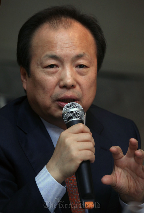 Samsung Electronics president Shin Jong-kyun.  Park Hyun-koo/The Korea Herald
