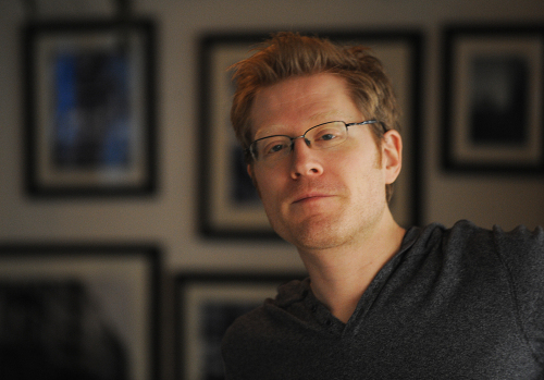 American stage and film actor Anthony Rapp poses for a photo in Itaewon, Seoul, on Wednesday. (Lee Sang-sub/The Korea herald)