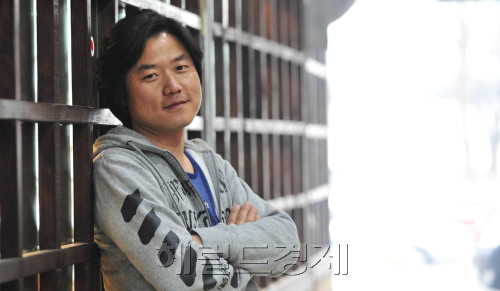 나영석 PD<br />김명섭 기자 msiron@\r\n나영석 PD\n김명섭 기자 msiron@