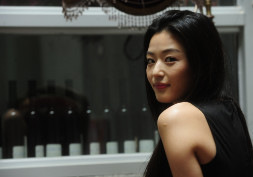 영화배우 전지현. 박해묵 기자 mook@/2009.05.12\r\n영화배우 전지현. 박해묵 기자 mook@/2009.05.12\r\n영화배우 전지현. 박해묵 기자 mook@/2009.05.12