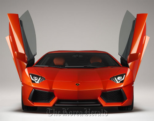 Lamborghini Aventador