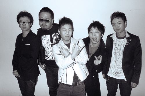 3rd Line Butterfly
Crying Nut
Yellow Monsters (DFSB Kollective)