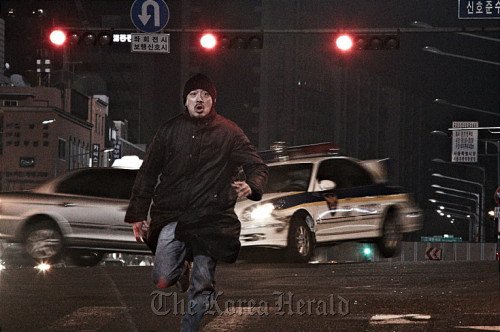 A scene from 2010 movie “Hwanghae (The Yellow Sea),” in which Fox International Productions was one of the investors.  Showbox/Mediaplex
