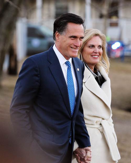 <YONHAP PHOTO-0266> BELMONT, MA - MARCH 06: Republican presidential candidate, former Massachusetts Gov. Mitt Romney (L) walks with his wife Ann Romney after voting at the Beech Street Senior Center on March 6, 2012 in Belmont, Massachusetts. Mitt Romney cast his ballot for the Super Tuesday primary in Massachusetts before attending his Super Tuesday gathering. Justin Sullivan/Getty Images/AFP== FOR NEWSPAPERS, INTERNET, TELCOS & TELEVISION USE ONLY ==../2012-03-07 08:12:44/ <저작권자 ⓒ 1980-2012 ㈜연합뉴스. 무단 전재 재배포 금지.>\r\n<YONHAP PHOTO-0266> BELMONT, MA - MARCH 06: Republican presidential candidate, former Massachusetts Gov. Mitt Romney (L) walks with his wife Ann Romney after voting at the Beech Street Senior Center on March 6, 2012 in Belmont, Massachusetts. Mitt Romney cast his ballot for the Super Tuesday primary in Massachusetts before attending his Super Tuesday gathering. Justin Sullivan/Getty Images/AFP== FOR NEWSPAPERS, INTERNET, TELCOS & TELEVISION USE ONLY ==../2012-03-07 08:12:44/ <저작권자 ⓒ 1980-2012 ㈜연합뉴스. 무단 전재 재배포 금지.>