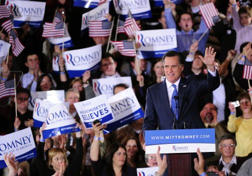 <YONHAP PHOTO-0725> Republican presidential hopeful Mitt Romney attends a Super Tuesday Republican primary elections evening in Boston, Massaschusetts, March 6, 2012. Republican voters made their way to the polls in the Super Tuesday primary elections in 10 states and 437 delegates at stake. AFP PHOTO/Emmanuel Dunand../2012-03-07 13:32:39/ <저작권자 ⓒ 1980-2012 ㈜연합뉴스. 무단 전재 재배포 금지.>
Republican presidential hopeful Mitt Romney attends a Super Tuesday Republican primary elections event in Boston, Massaschusetts, Tuesday.       AFP-Yonhap News