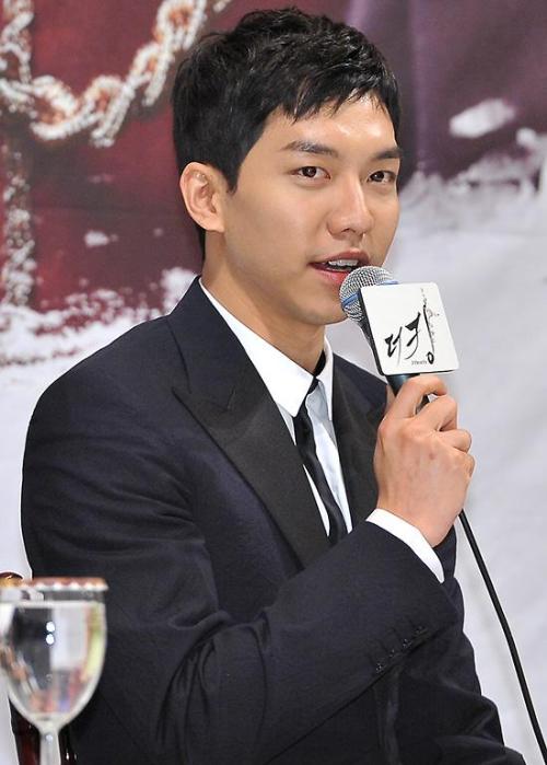더킹투하츠 /  ‘더킹투하츠’ 이승기 “언젠간 입대 할 것, 시기는 아직 미정”