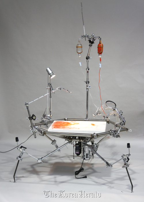 Choi Mun-seok’s “Mobile Drawing.”   Savina Museum of Contemporary Art