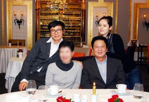 한가인 연예인 /  한가인 가족사진 ‘공개’…“스타 패밀리”