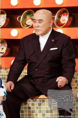 조춘 연예인  / 배우 김학철 “나는 연상녀 킬러였다” 폭탄 발언…조춘 깜짝 고백