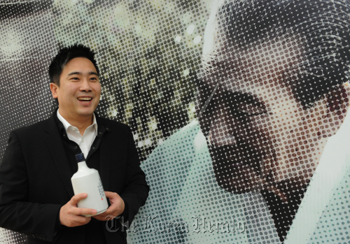 문배술 이승용실장인터뷰.<br />이상섭 기자. babtong@heraldm.com 2012.02.28
Moonbaesool Brewery Co.’s manager Lee Seung-yong Lee Sang-sub/The Korea Herald