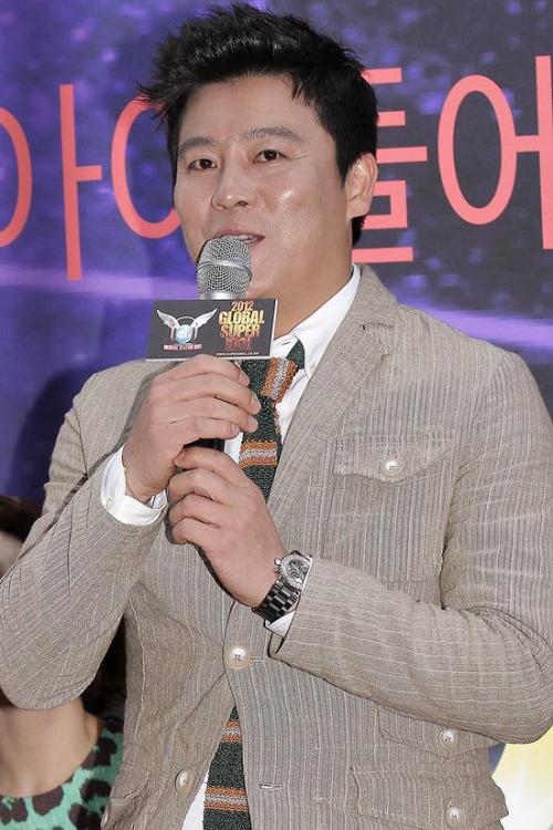 이재훈 연예인 / ‘슈퍼 아이돌’ 이재훈, 심사 기준 “팀에 융화될 자격 있는지..”