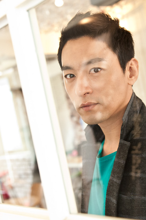 주진모(영화배우,탤런트)\r\n영화 ‘미녀는 괴로워’ ‘쌍화점’ ‘무적자’에 출연하며, 흥행과 연기력 두 마리 토끼를 잡은 배우. 바로 남자다움과 선 굵은 연기력의 대명사 배우 주진모가 그 주인공이다.