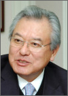 신정택(기업인 경제기관단체인) 세운철강 (회장), 부산상공회의소 (회장), 아시아기업경영학회 (이사장)