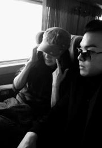 김지수(영화배우,탤런트)\r\n배우 김지수가 밴쿠버 출신 사업가와 열애 중인 사실을 공개했다.