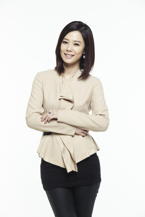 김현주(탤런트,영화배우)\r\n배우 김현주가 예언한 SBS 주말 드라마 ‘바보엄마’ 시청률이 적중했다.