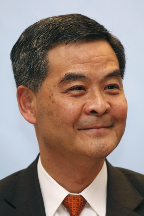 <YONHAP PHOTO-0393> Hong Kong Chief Executive candidate Leung Chun-ying attends a forum in Hong Kong March 12, 2012. The two businessmen competing for the job, Henry Tang and Leung Chun-ying, are elite political insiders with longstanding ties to Beijing. Both, however, have been hit by a near daily onslaught of controversy and mud-slinging that has impacted their integrity and popularity ratings. Picture taken March 12, 2012. REUTERS/Bobby Yip (CHINA - Tags: POLITICS ELECTIONS PROFILE)/2012-03-22 06:05:35/ <저작권자 ⓒ 1980-2012 ㈜연합뉴스. 무단 전재 재배포 금지.>
Leung Chun-ying