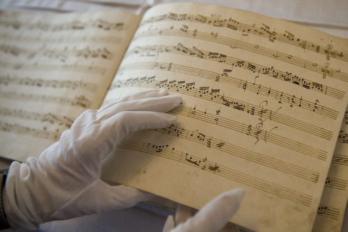 Sheets of music, recently identified as a composition by Wolfgang Amadeus Mozart, is presented during a press conference held by the research department of the International Mozarteum Foundation in Salzburg, Austria, Friday. (AP-Yonhap News)