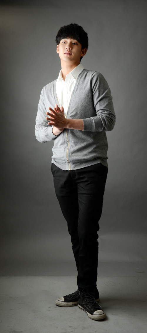 배우 김수현 본사방문. 박현구 기자phko@heraldm.com 2012.03.21\r\n배우 김수현 본사방문. 박현구 기자phko@heraldm.com 2012.03.21