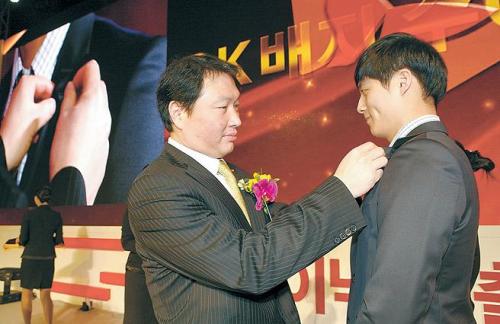 SK hynix vows seeks chip supremacy