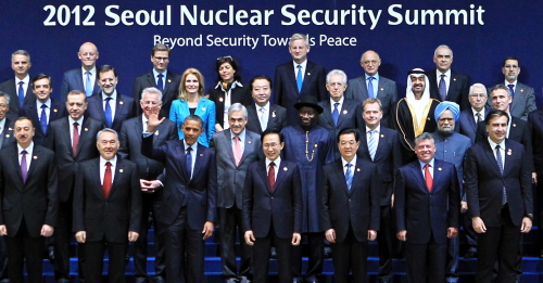 Lee rallies global support against N.K. rocket