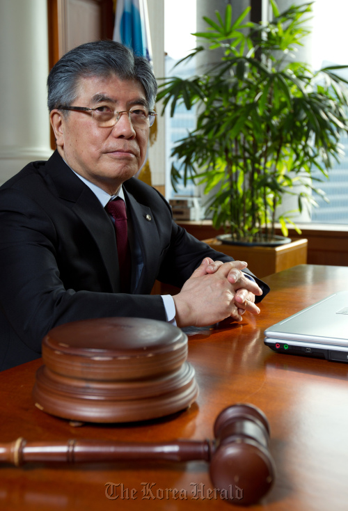Bank of Korea Governor Kim Choong-soo. Bloomberg