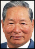신동관(기업인/태평양 부회장)\r\n 신동관 전 태평양 부회장이 향년 90세의 일기로 28일 별세했다.