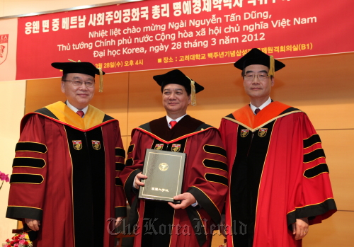 Honorary Ph.D. for Vietnam P.M. - The Korea Herald