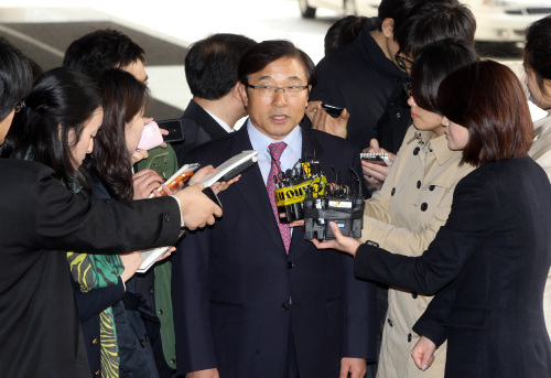 이영호(전 별정직공무원)
Lee Young-ho (Yonhap News)