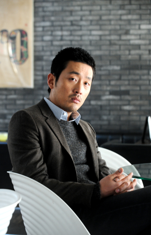 하정우 논현동 카페 꽃. 박현구 기자phko@heraldm.com 2010.12.09
하정우 논현동 카페 꽃. 박현구 기자phko@heraldm.com 2010.12.09
하정우 논현동 카페 꽃. 박현구 기자phko@heraldm.com 2010.12.09
하정우 논현동 카페 꽃. 박현구 기자phko@heraldm.com 2010.12.09