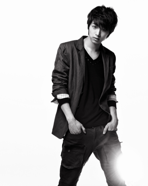강민혁(씨엔블루)/가수