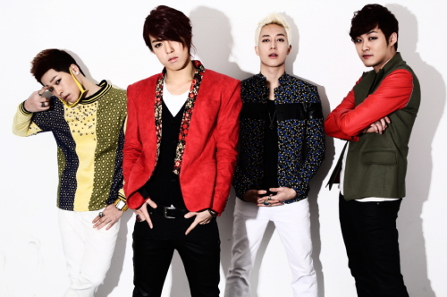 M.I.B(가수)
숙소 화재사고 스타일리스트 2명 사망..컴백 취소