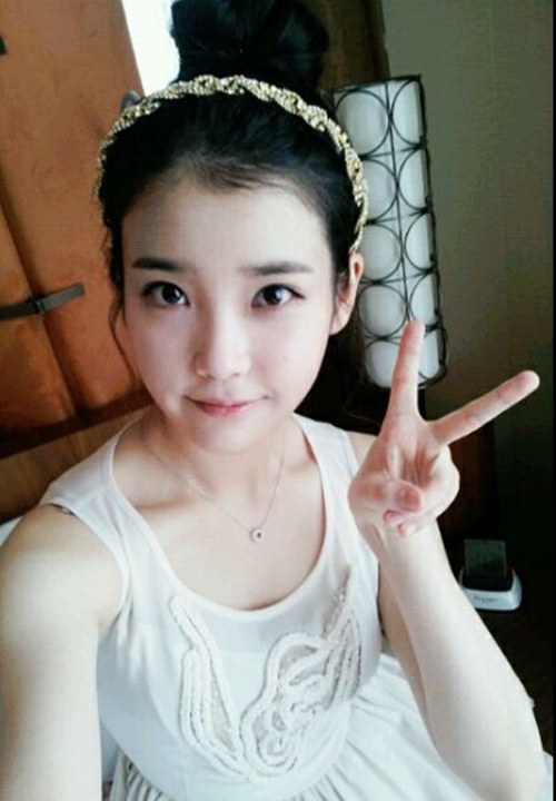 아이유 셀카