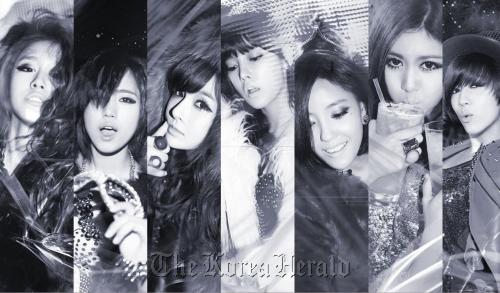 티아라(가수)
Korean girl group T-ara. Core Contents Media