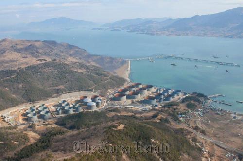 An aerial view of the oil tank terminal construction site in Yeosu KNOC