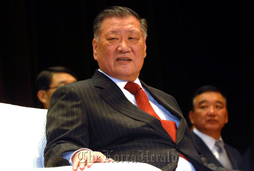 정몽구(기업인)
Chung Mong-koo