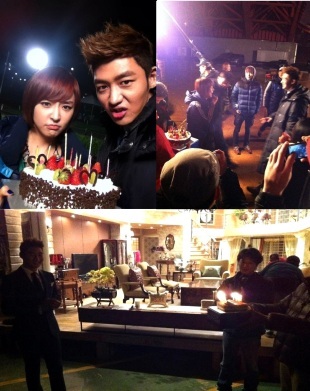 정유미(탤런트, 영화배우)/이태성(영화배우, 탤런트)
배우 이태성이 ‘옥탑방 왕세자’ 촬영 현장에서 생일을 즐기는 모습이 공개됐다.