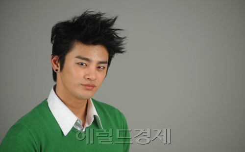 서인국.<br />이상섭 기자. babtong@heraldm.com 2012.04.23
서인국.
이상섭 기자. babtong@heraldm.com 2012.04.23