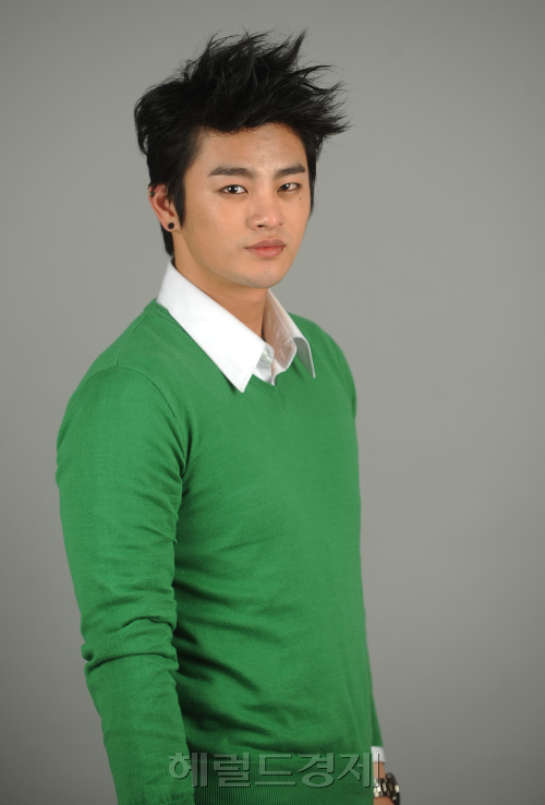 서인국.<br />이상섭 기자. babtong@heraldm.com 2012.04.23
서인국.
이상섭 기자. babtong@heraldm.com 2012.04.23