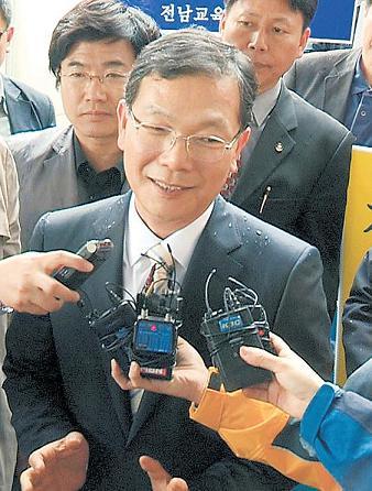 Chang Man-chai, South Jeolla educational superintendent
(Yonhap News)