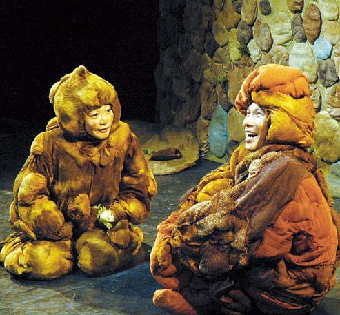 A scene from the play “The Dandelion’s Story,” which will be staged at Goyang Oulim Nuri in Goyang City, Gyeonggi Province.