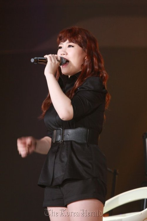 231008 Kpop Herald Twitter Update with An Yujin & Jang
