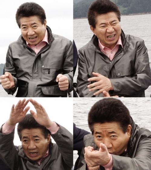 노무현(전 대통령)
고(故) 노무현 전 대통령 서거 3주기를 맞아 ‘무대 밖, 인간 노무현’의 진솔한 모습이 담긴 사진들이 공개돼 눈길을 끌고 있다.