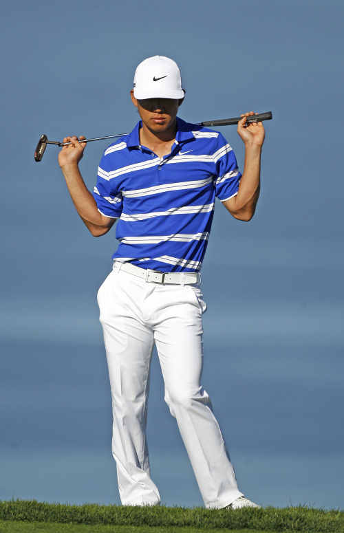 <YONHAP PHOTO-0079> FILE - This Jan. 26, 2012 file photo shows Anthony Kim waiting his turn standing on the edge of the cliff overlooking the Pacific Ocean on the fourth hole of the South Course at Torrey Pines, during the opening round of the Farmers Insurance Open golf tournament. Kim no longer has the entourage and the swagger. And he no longer has the game. An American star at the Ryder Cup four years ago, Kim is lucky to be around for the weekend these days. (AP Photo/Lenny Ignelzi, File)/2012-05-02 05:39:49/ <저작권자 ⓒ 1980-2012 ㈜연합뉴스. 무단 전재 재배포 금지.>
Anthony Kim       AP-Yonhap News
Anthony Kim       AP-Yonhap News
