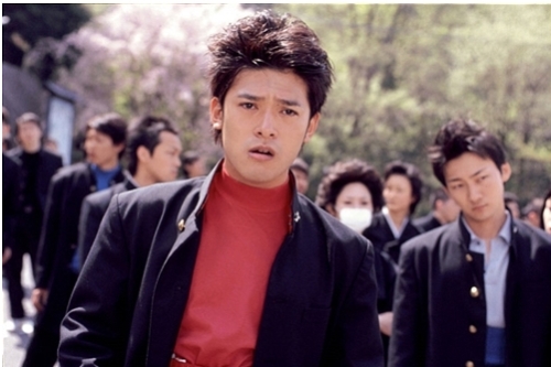 '박치기' 시오야 슌, 연예인 양다리 사건 日열도 발칵 - 헤럴드경제