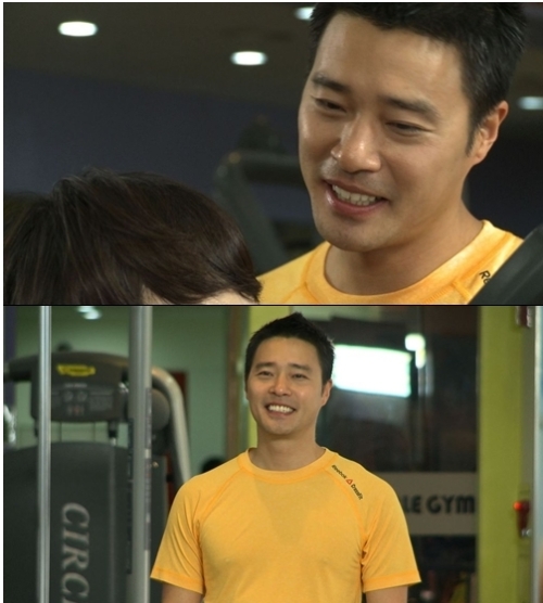 이성욱(가수)
1990년대 인기그룹 R.ef 출신의 이성욱이 건축사업가와 고깃집 운영에 이어 트레이너에 도전해 눈길을 끌고 있다.