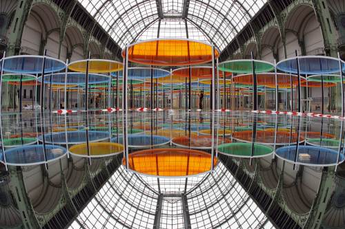 <YONHAP PHOTO-1170> A picture taken on May 8, 2012 shows the reflection in a miror of the installation entitled Photo-souvenir "Excentrique(s), travail in situ" by French artist Daniel Buren prior to the launching of the Monumenta 2012 event at the Grand Palais in Paris.The event runs until June 21. TOPSHOTS AFP PHOTO FRANCOIS GUILLOT../2012-05-09 17:40:13/ <저작권자 ⓒ 1980-2012 ㈜연합뉴스. 무단 전재 재배포 금지.>
The installation “Excentrique(s), travail in situ” by French artist Daniel Buren is shown during the Monumenta 2012 event at the Grand Palais in Paris.  AFP-Yonhap News