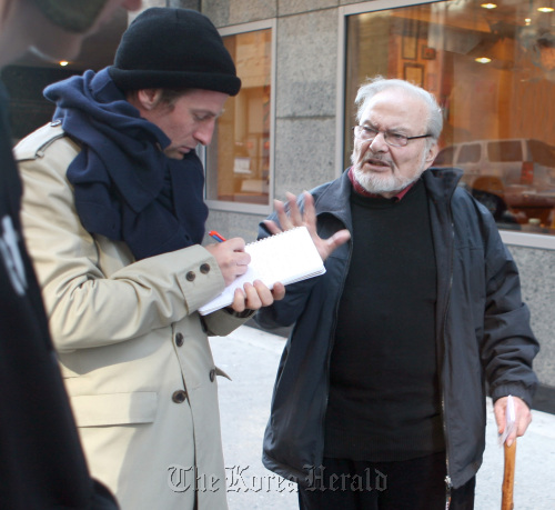 Author Maurice Sendak (right) is seen here with director Spike Jonze on the set of “Where the Wild Things Are.”  Warner Bros/MCT